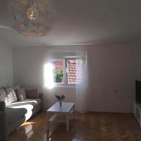 Centre Apartment Božava Exteriör bild